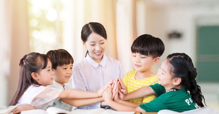 7 bước hình thành kỹ năng quản lý cảm xúc cho trẻ 2 phương pháp giáo dục cảm xúc cho trẻ mầm non