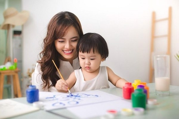 Tại sao tình yêu của cha mẹ dành cho con lại là món quà quý giá nhất? 3 tình yêu cha mẹ dành cho con